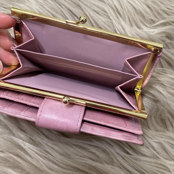 COPY - Buxton Pink Wallet - Picture 5 of 6